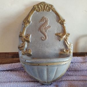 Bird feeder/bath/planter